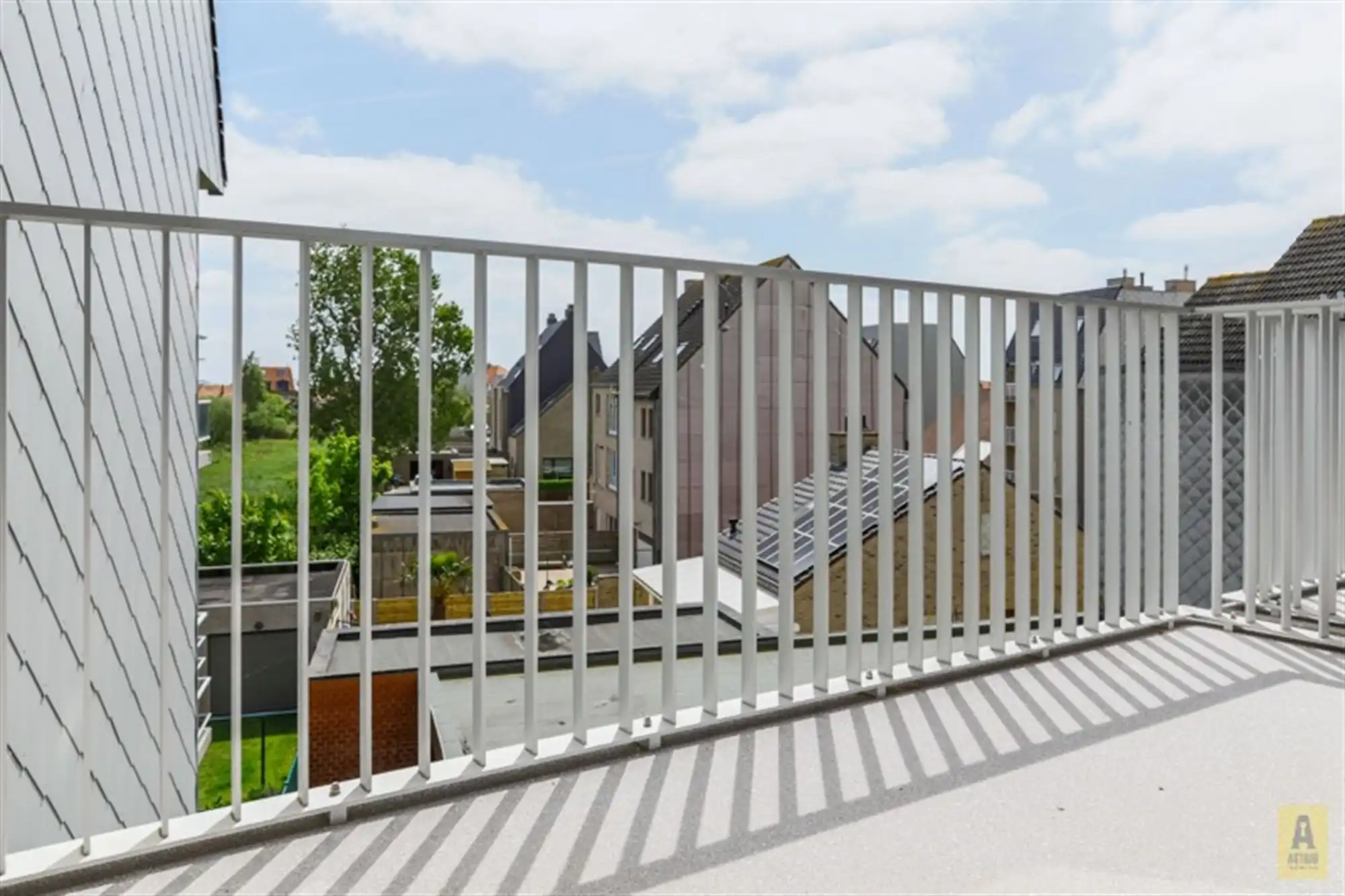 Schitterend appartement met zonneterras en drie slaapkamers! foto 5