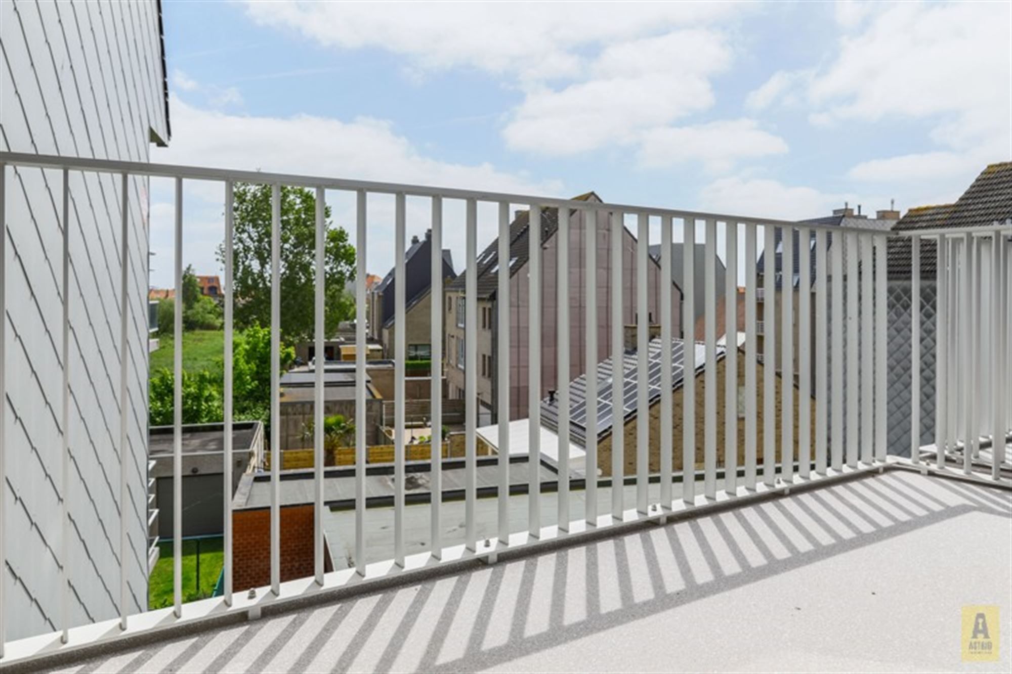 Schitterend appartement met zonneterras en drie slaapkamers! foto 5