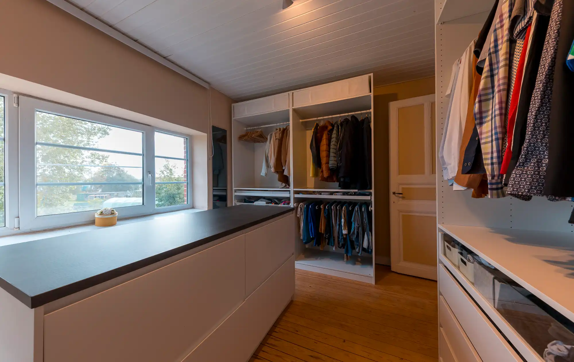 TE KOOP: Karaktervolle woning + naastliggend multifunctioneel bijgebouw op gunstige ligging in Bocholt foto 8