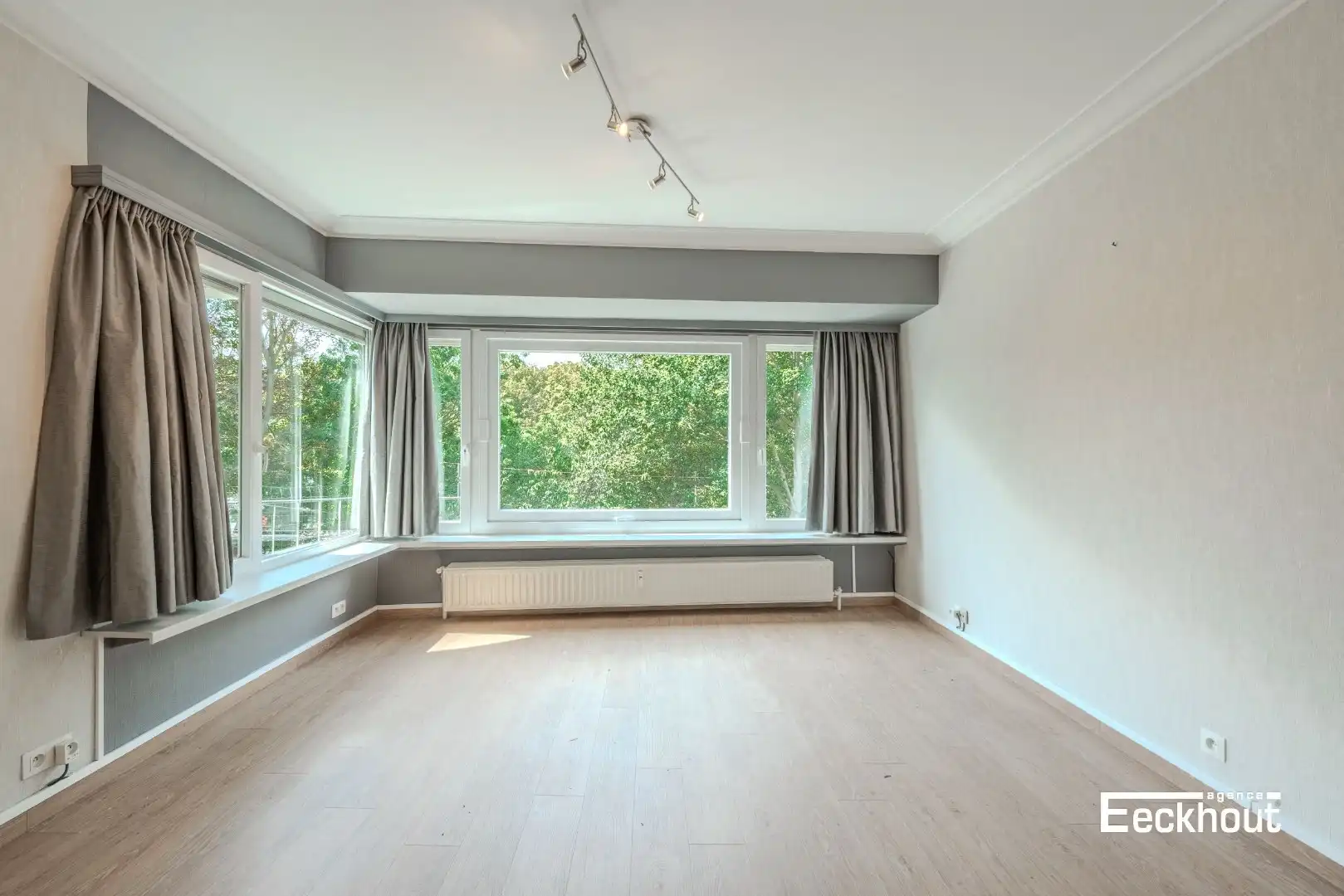 2 slaapkamer appartement op gegeerde locatie met open parkzicht foto 3
