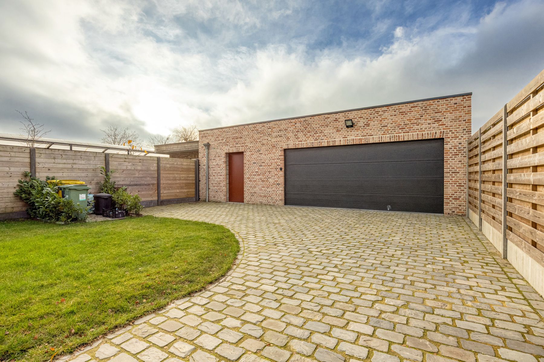 Kwaliteitsvolle energiezuinige woning met 5 slaapkamers op een rustige ligging in Merksplas. foto 24