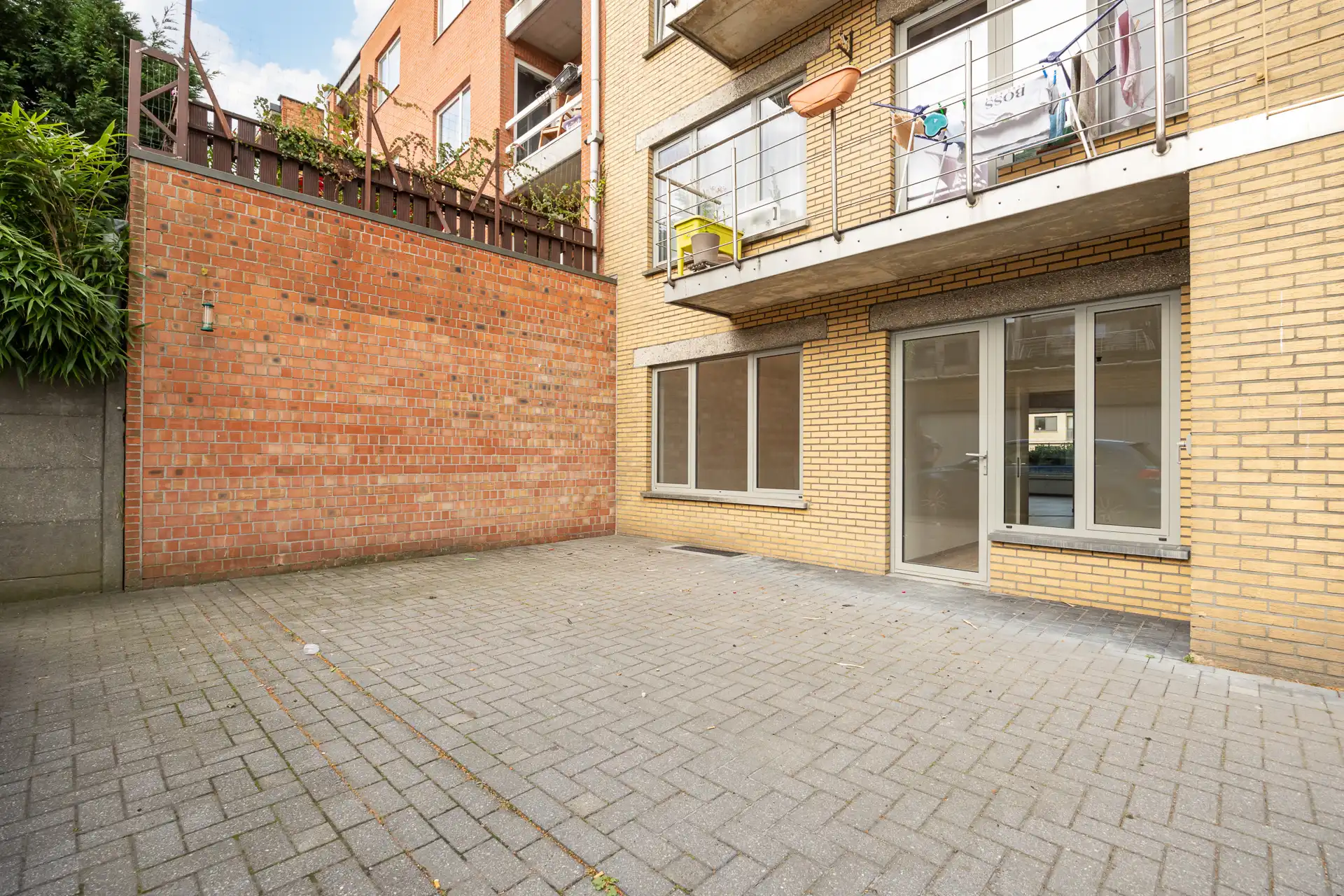 Instapklaars gelijkvloersapp met 2 slaapkamers + garagebox foto 12