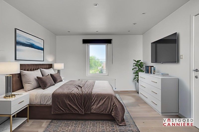 🏡  Instapklare gezinswoning TE KOOP met garage en zonnige binnenkoer in KLUISBERGEN! foto 7