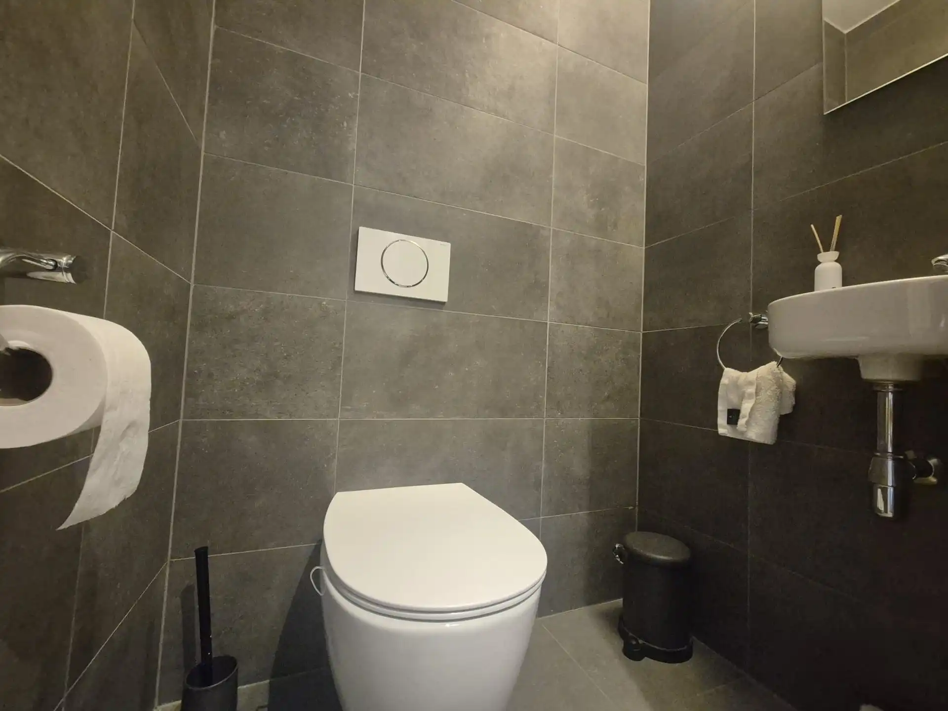 Recent appartement met 2 slaapkamers in centrum Wetteren.  foto 14