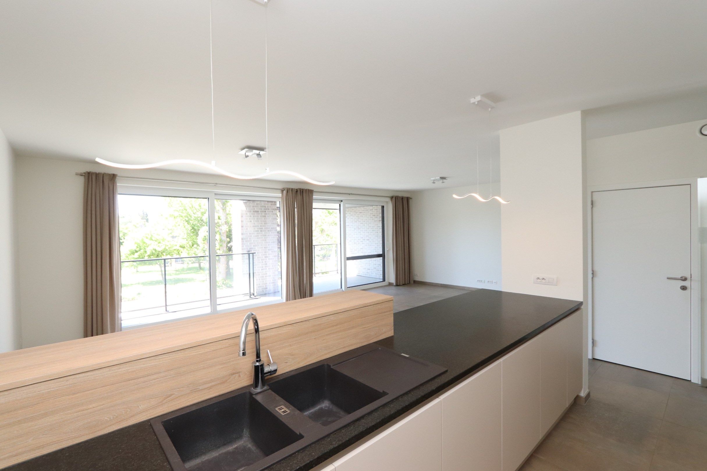 PRACHTIG NIEUWBOUWAPPARTEMENT foto 5