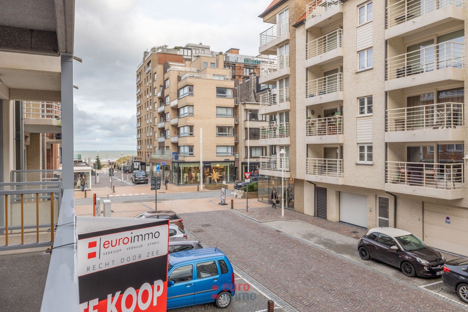 Subliem gelegen appartementje met zijdelings zeezicht! foto 9