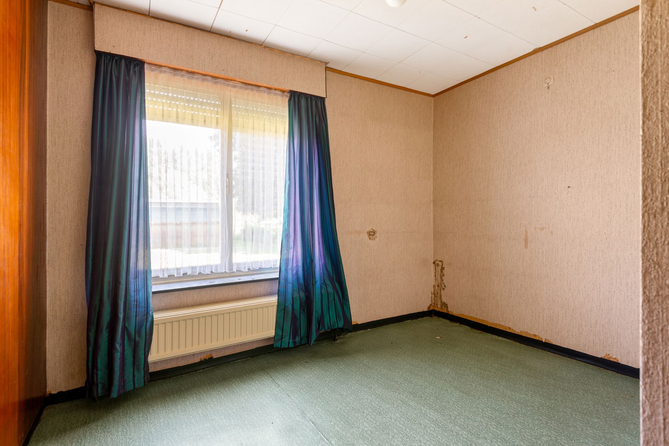 Te renoveren woning met schuur foto 18