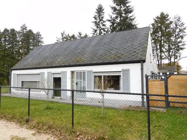 Hoofdfoto van de publicatie: Rustig gelegen gelijkvloerse woning met tal van mogelijkheden 