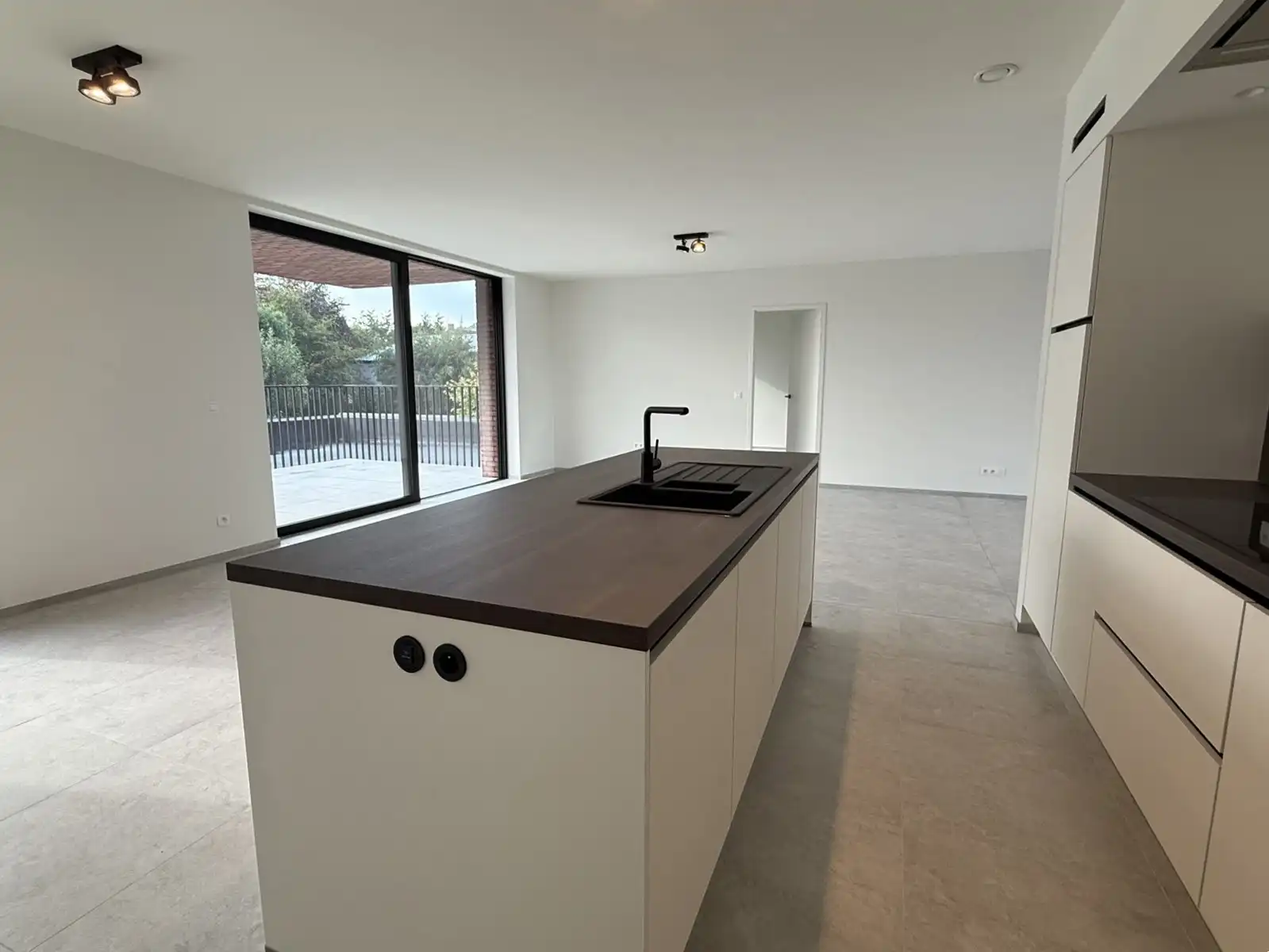Energiezuinig nieuwbouwappartement met groot terras foto 6
