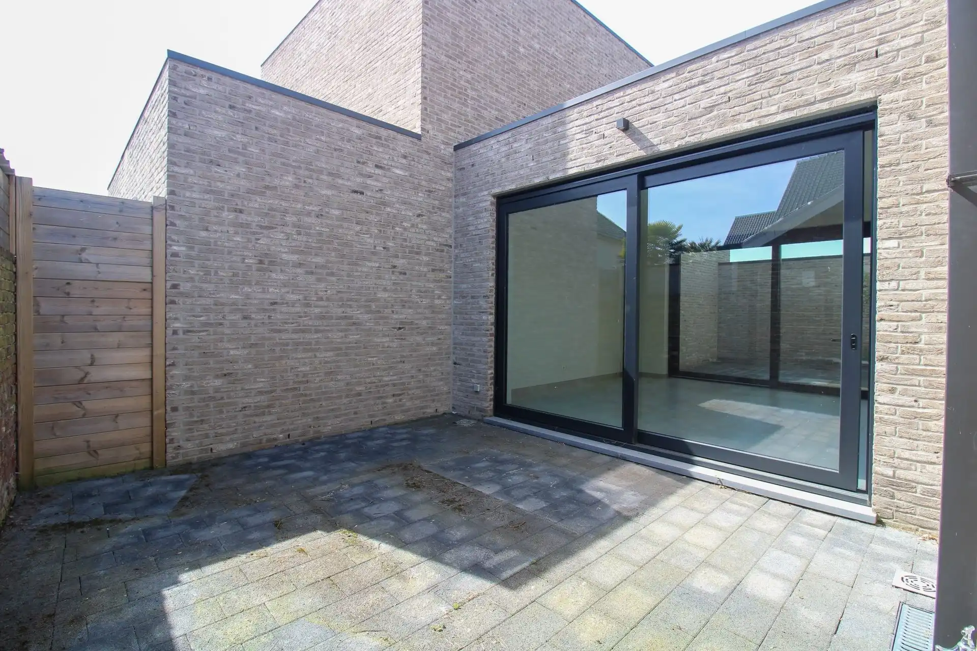 Instapklare patiowoning met 3 slaapkamers en 2 autostaanplaatsen in het rustige Uikhoven/Maasmechelen! foto 17