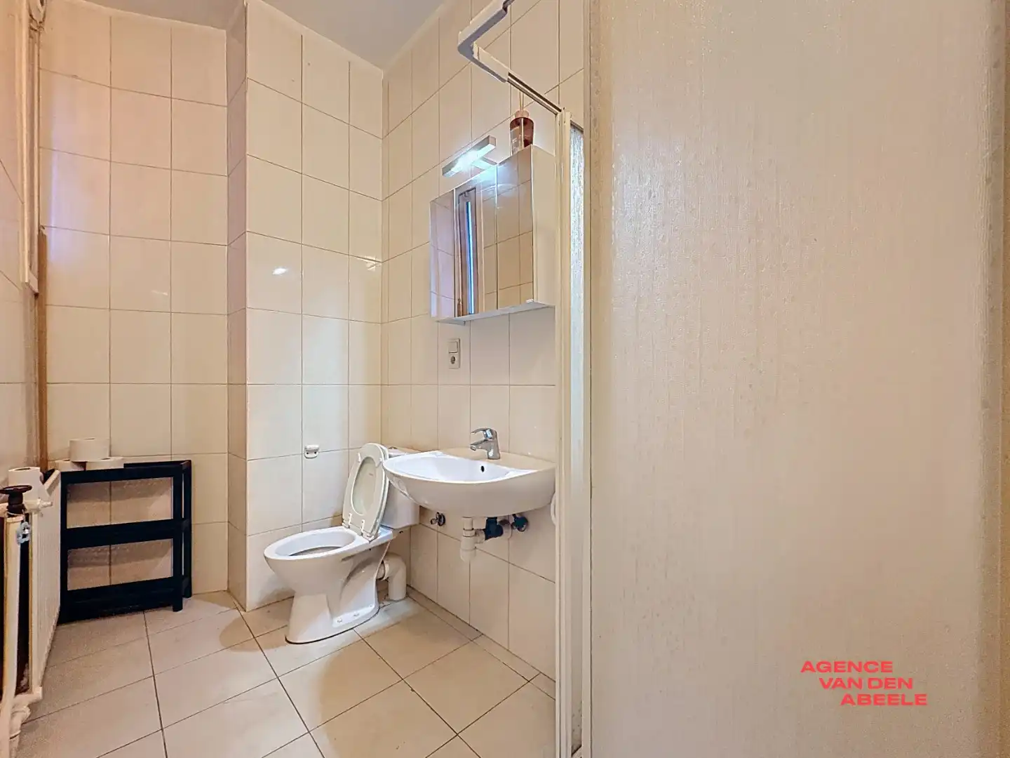 Gelijkvloers appartement vlakbij Sint-Annakwartier foto 8