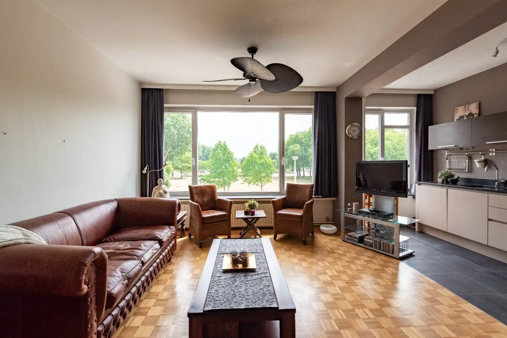 Gemeubeld 1-slaapkamer appartement foto 4