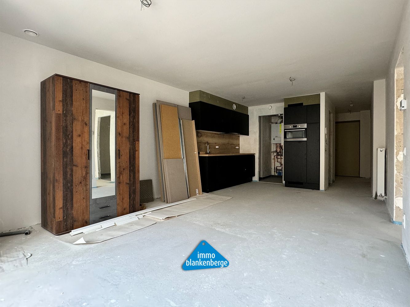 ()=>{if(producerUpdateValueVersion(node),producerAccessed(node),node.value===ERRORED)throw node.error;return node.value} Hoek Weststraat - Vanderstichelenstraat - - 8370 Blankenberge
