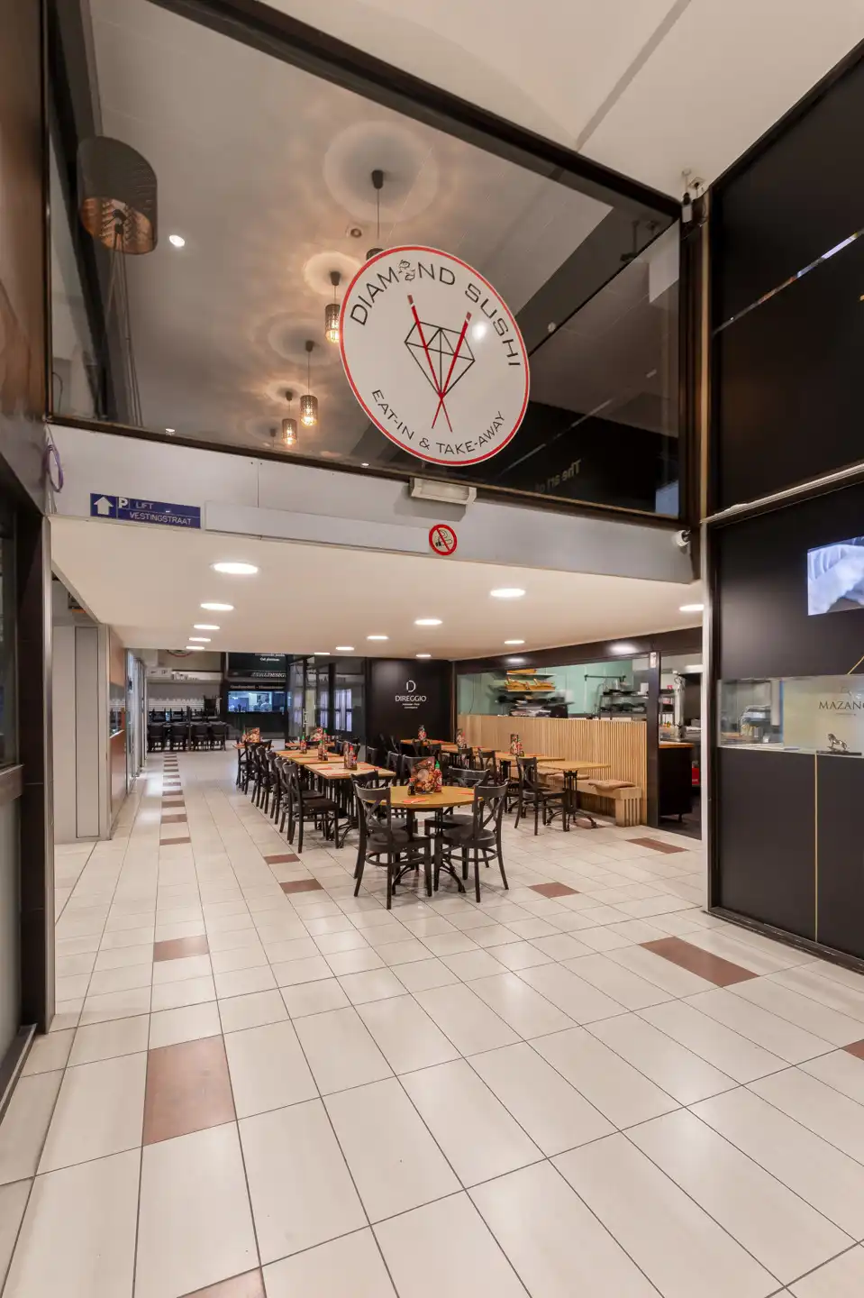 Top gelegen horecapand in de Empire Center Diamantwijk foto 5