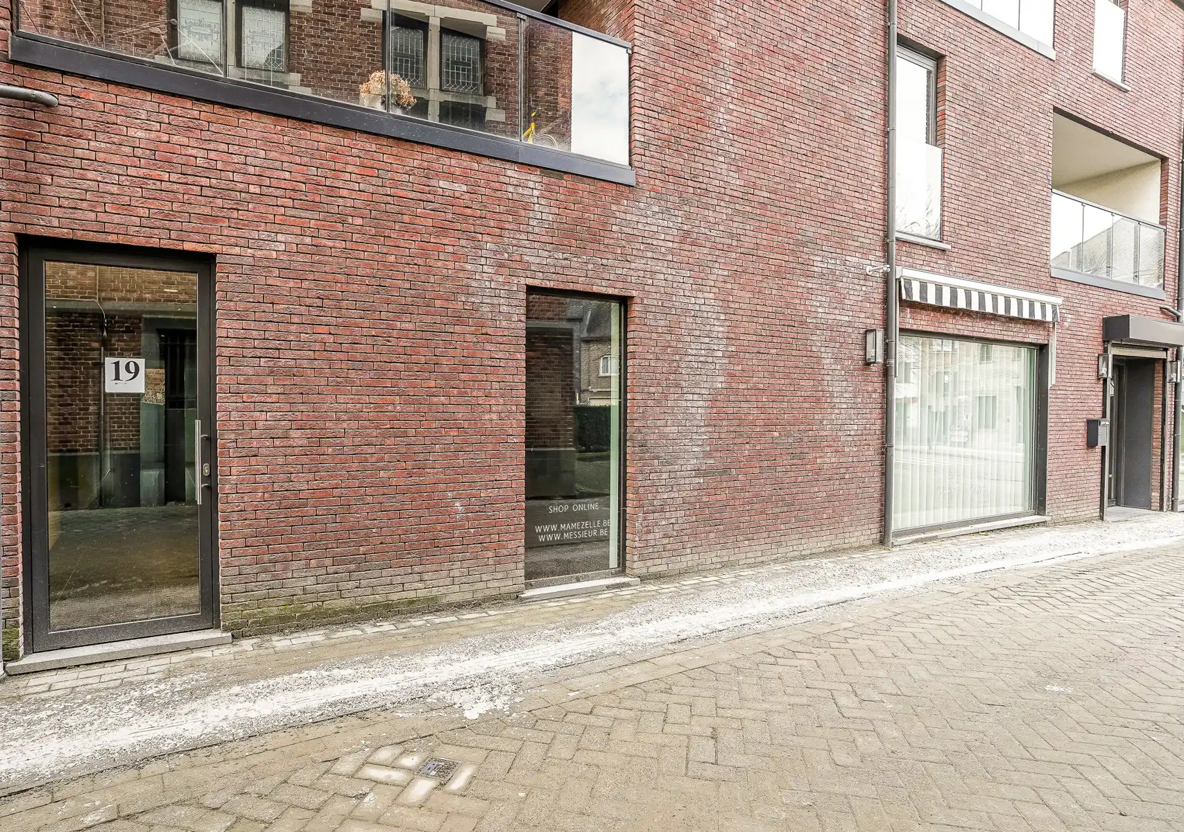 Zeer ruim en veelzijdig commercieel gelijkvloers op topligging in Wolvertem foto 17