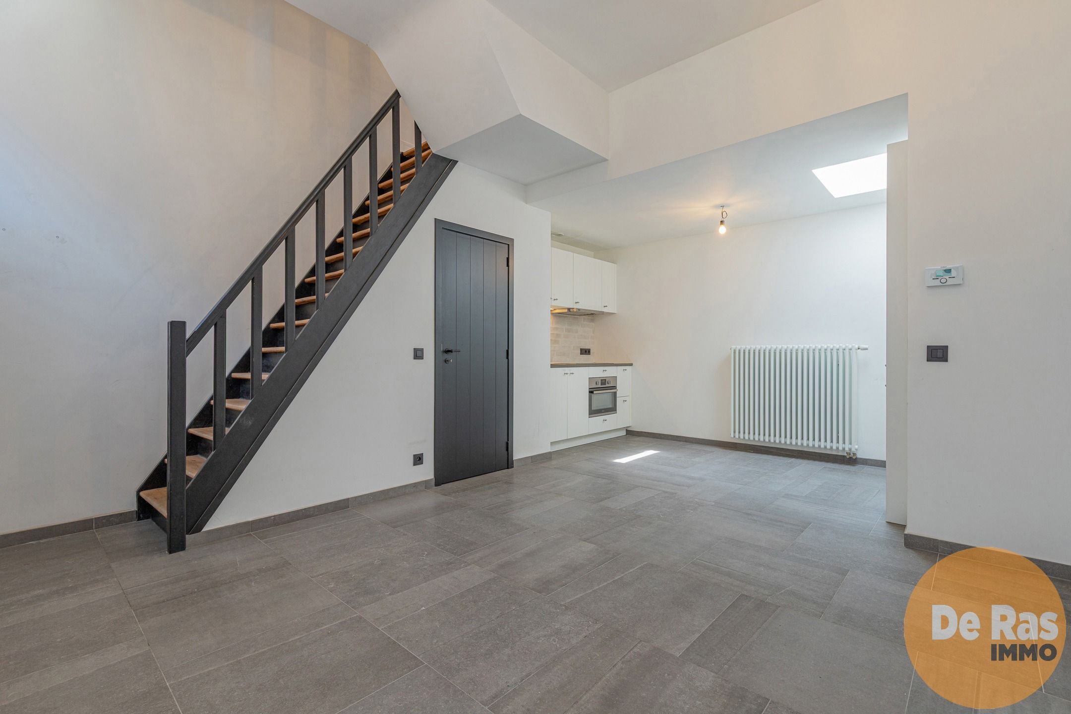 GENT- Instapklare woning met 2 slaapkamers in rustige straat foto 5