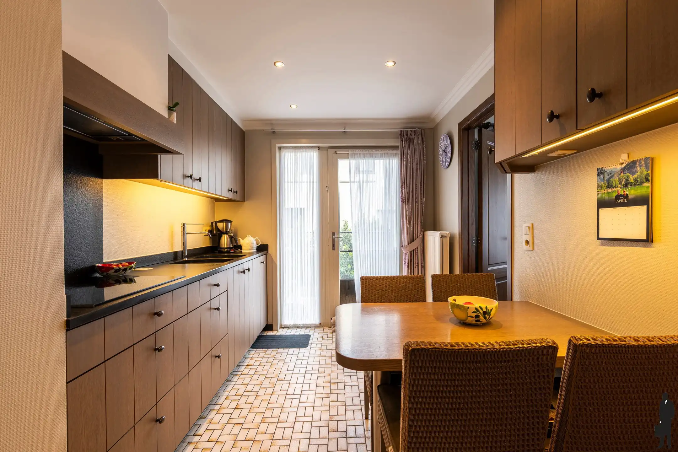 Woning met garage op 615m² grond in centrum Poppel. foto 6