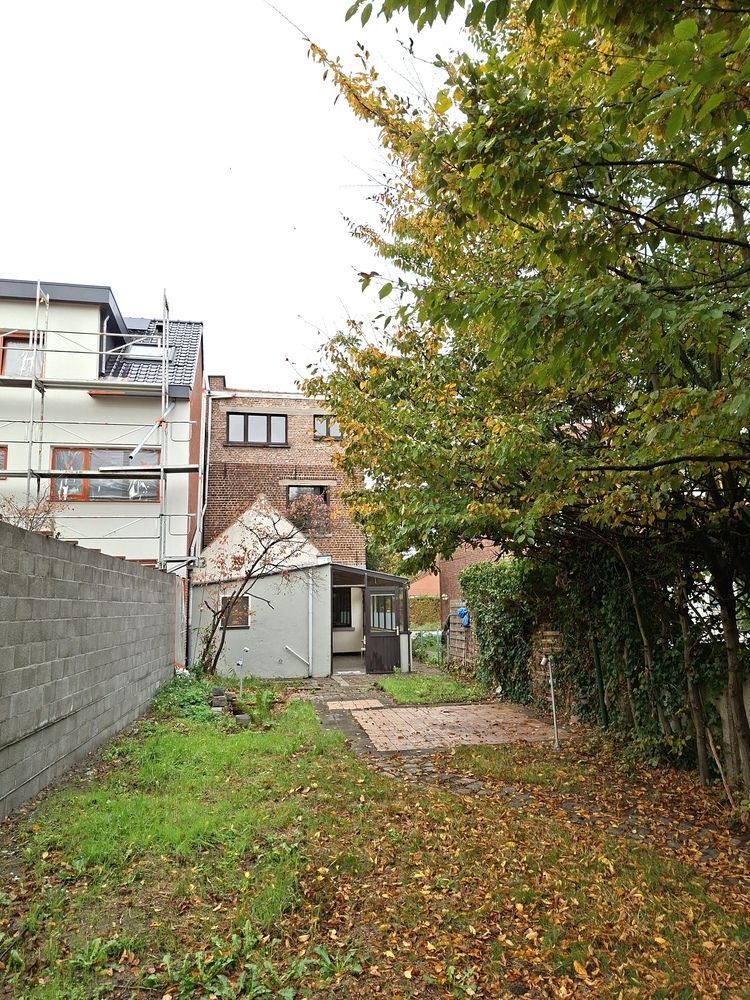 Licht te renoveren woning / 4 slaapkamers en tuin / centrale ligging foto 46
