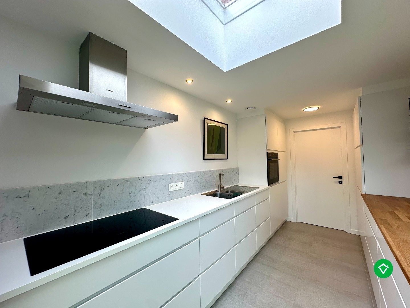 Instapklare gezinswoning met zonnige tuin, drie slaapkamers en garage te Sint-Andries foto 7