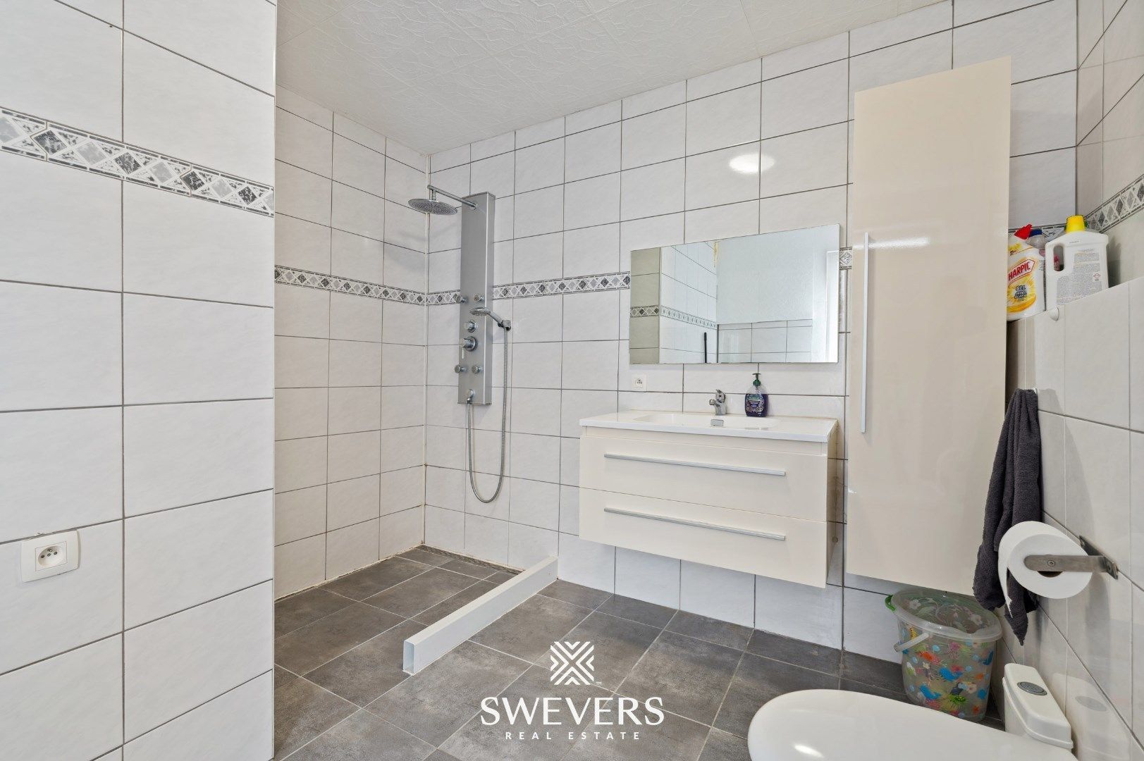 Charmante woning met Handelspand te Leopoldsburg foto 11