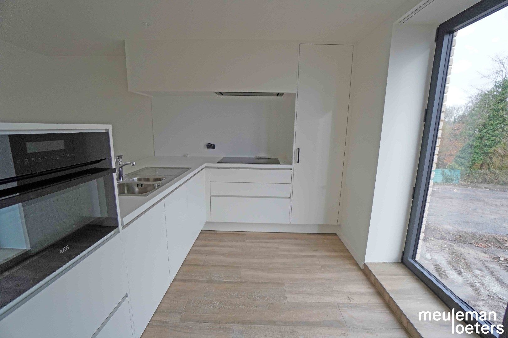 lichtrijk appartement met één slaapkamer foto 6