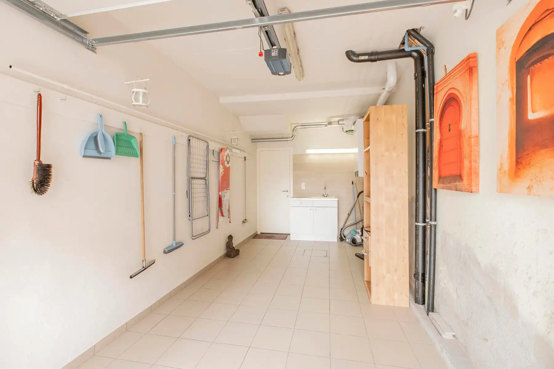 Ruime woning met garage en stadstuin foto 18