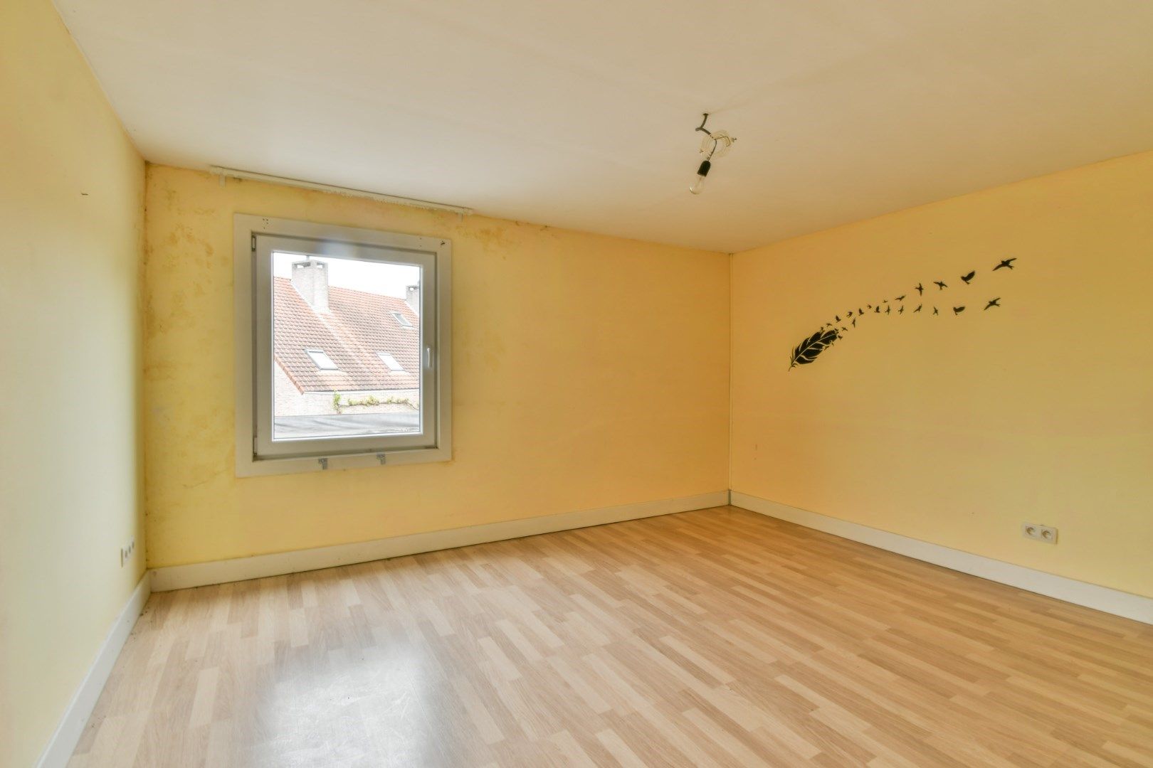 Gezellige instapklare woning in het hartje van Roeselare! foto 8