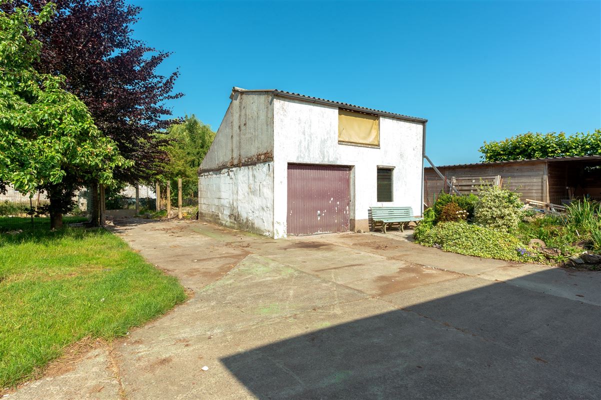 Ruime woning in doodlopende straat  foto 16