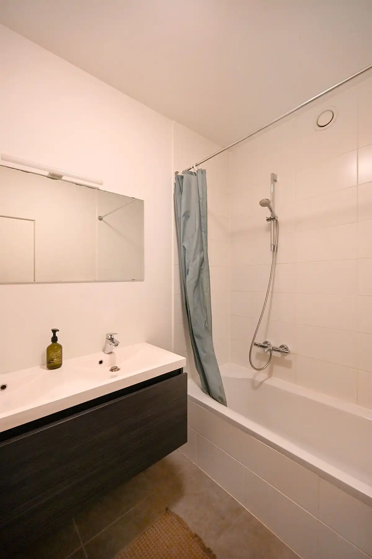 Instapklaar appartement met ruim terras op het Eilandje
 foto 23