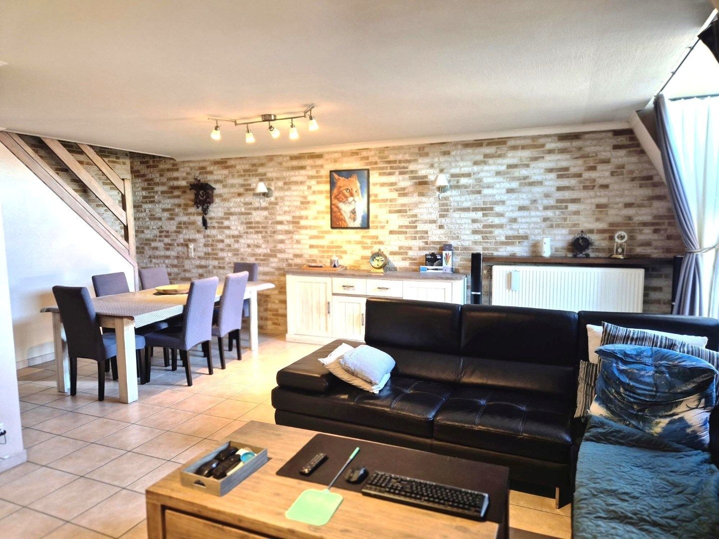 Ruim duplex-appartement met garage te Zulte foto 2