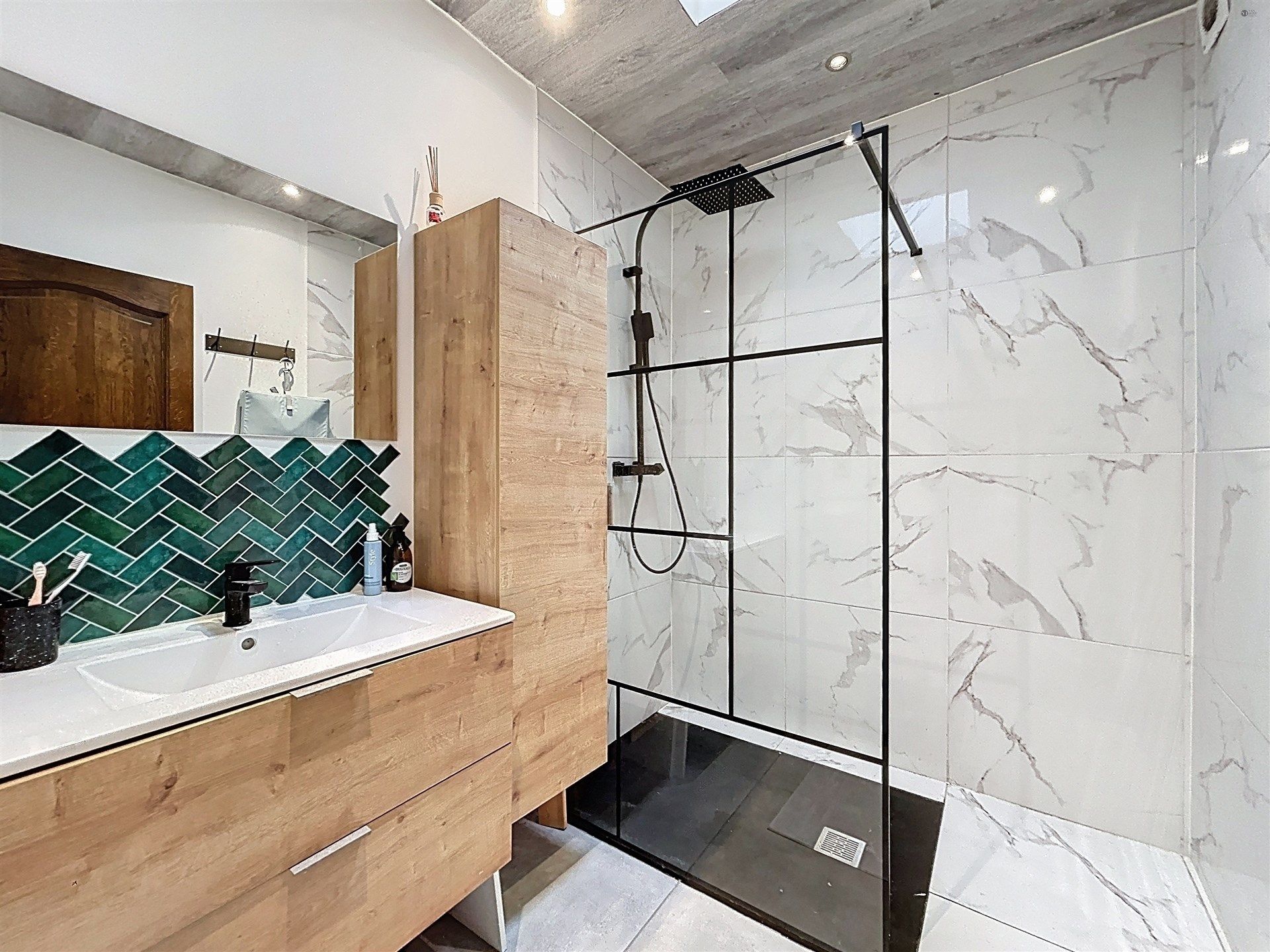 instapklare woning met 2 slaapkamers en ruime veranda op perceel van 158m² foto 11