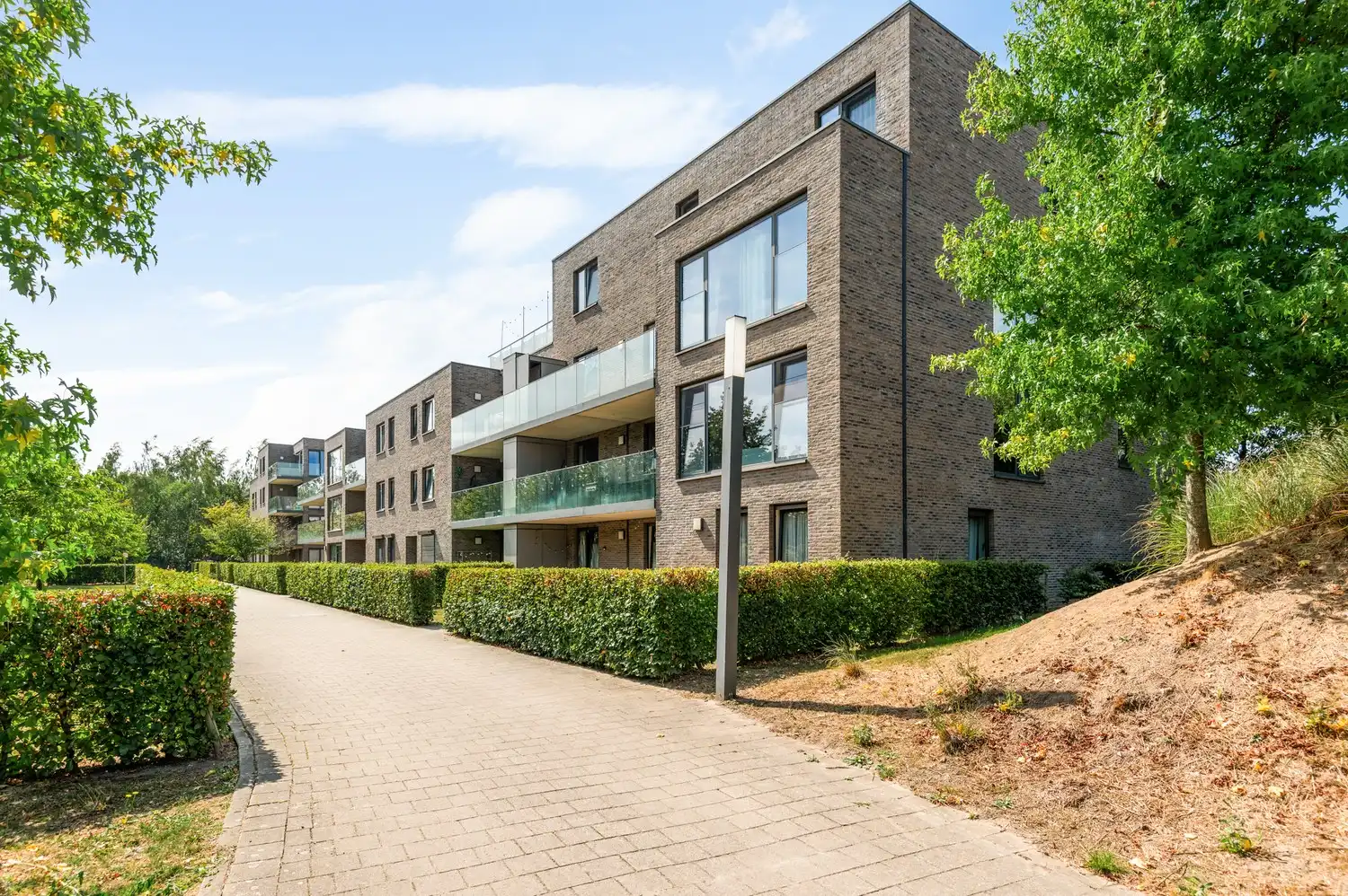 Tweeslaapkamer appartement met ruim terras en dubbele staanplaats! foto 17