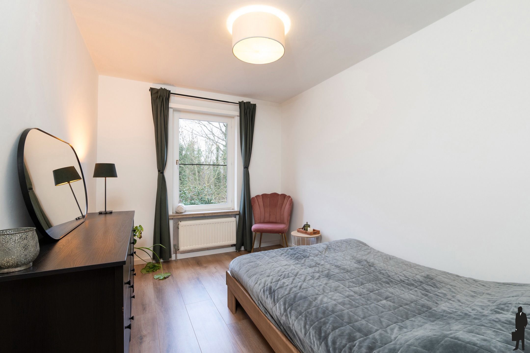 Gezinswoning met garage, tuin en 3 slaapkamers op 527 m² foto 10