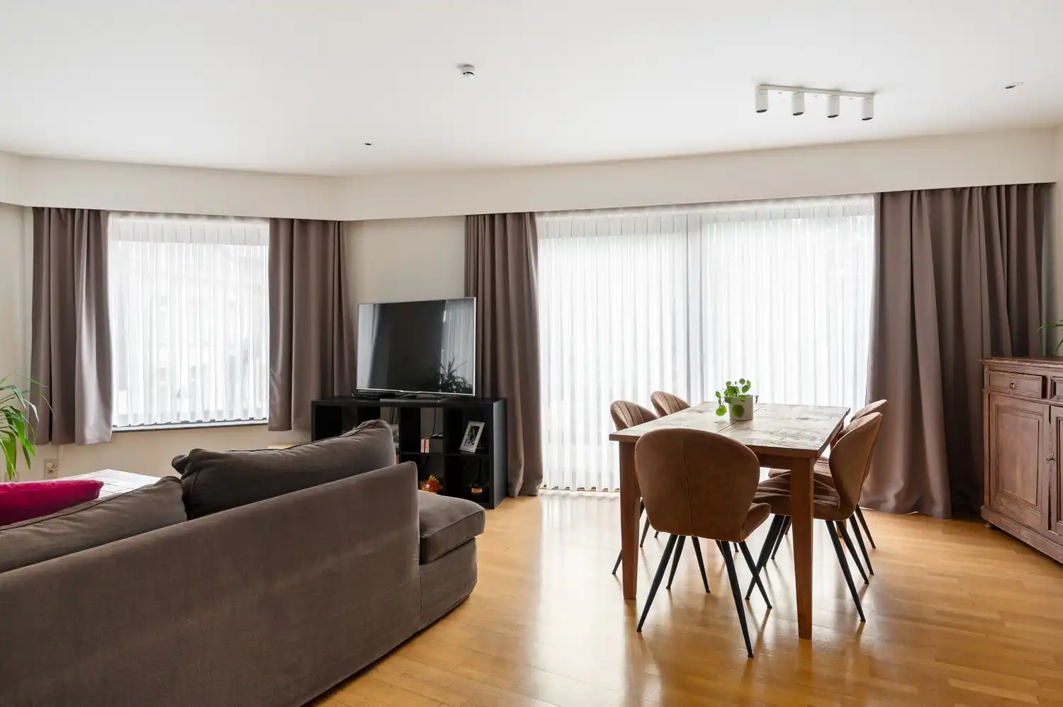 Leuke woning in het dorp van OLVW met veel mogelijkheden (Vrij beroep) foto 6