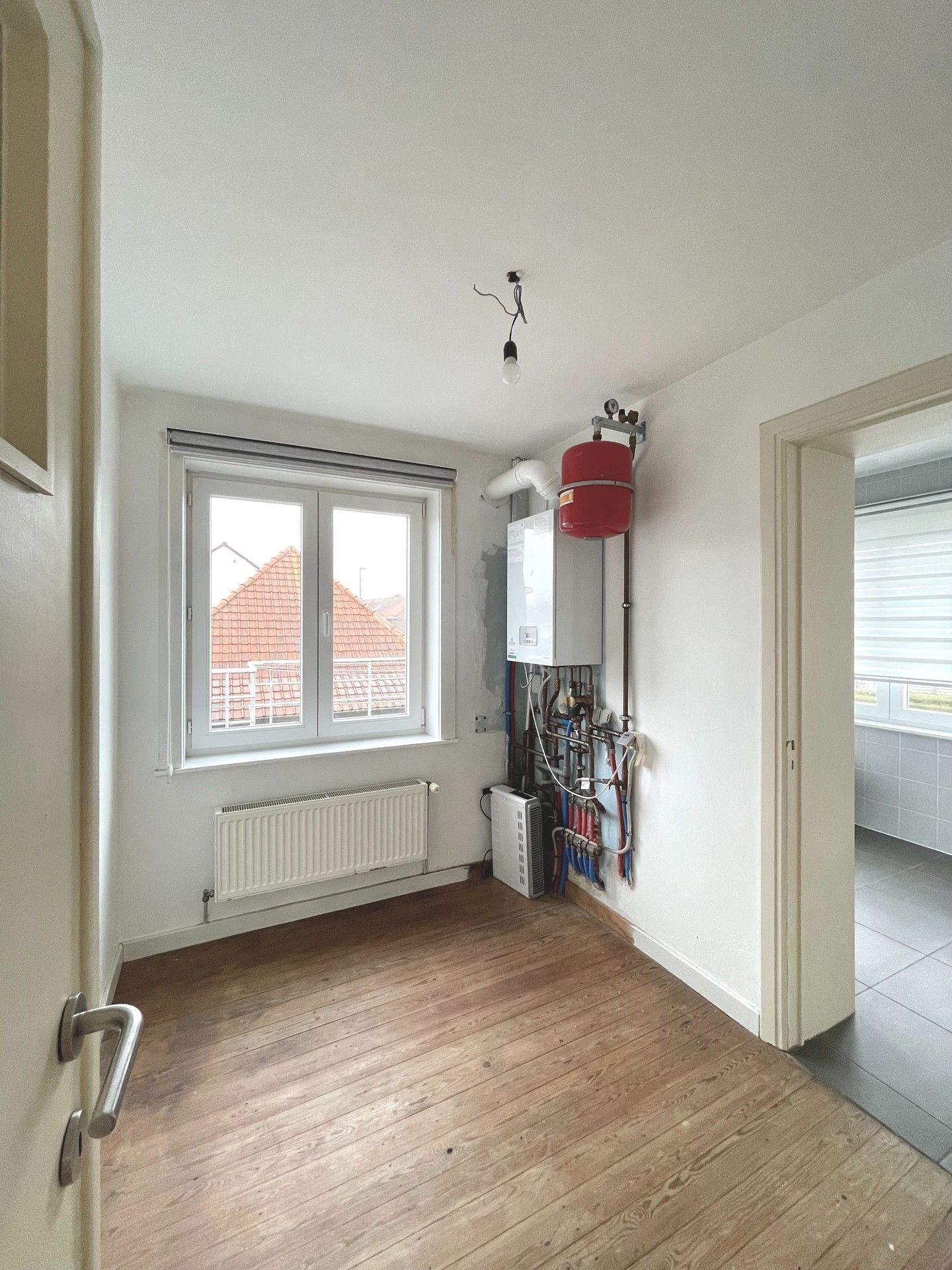 HALFOPEN WONING MET VEEL MOGELIJKHEDEN foto 20