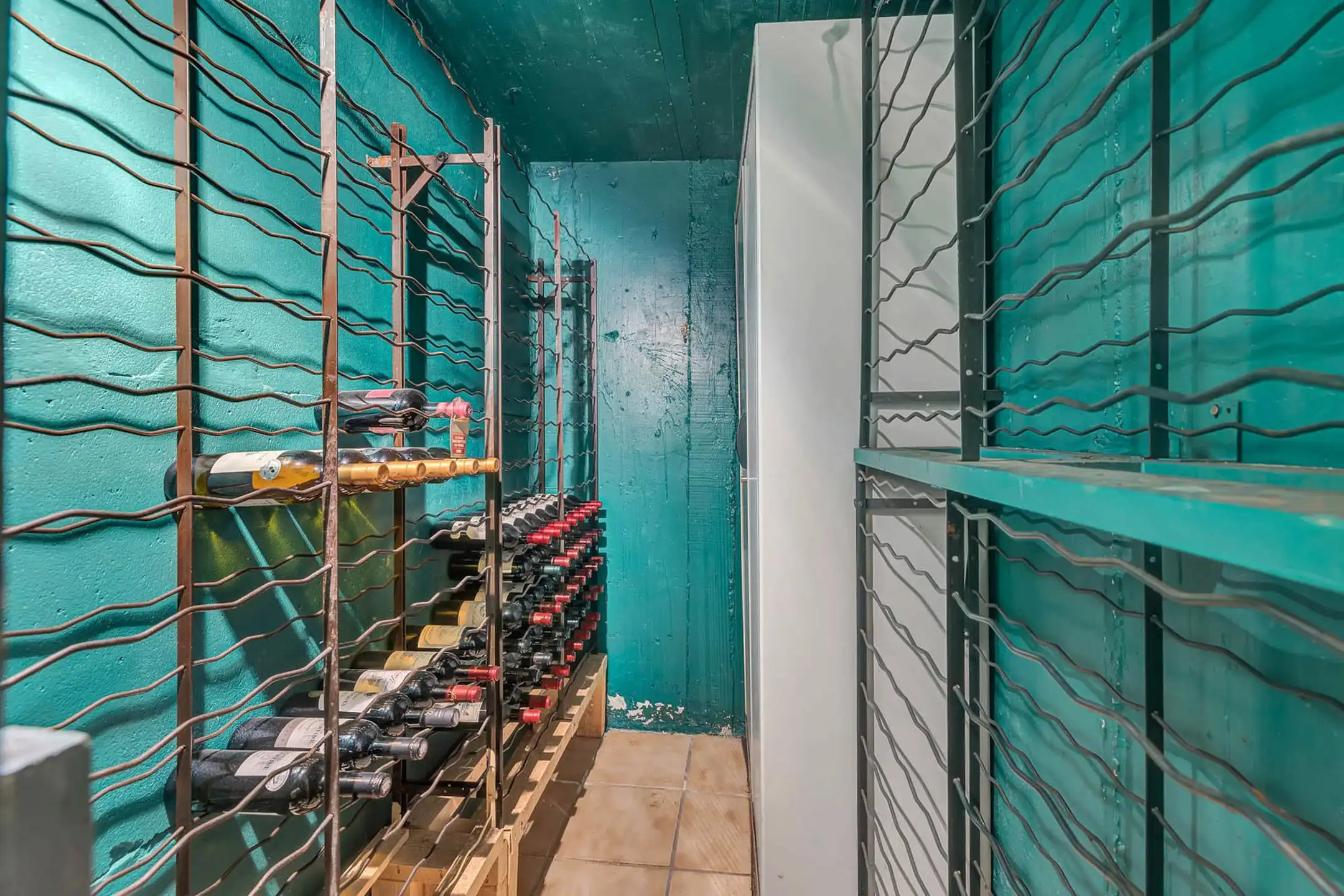 3-slaapkamer-appartement te koop in Molenbeek! foto 21