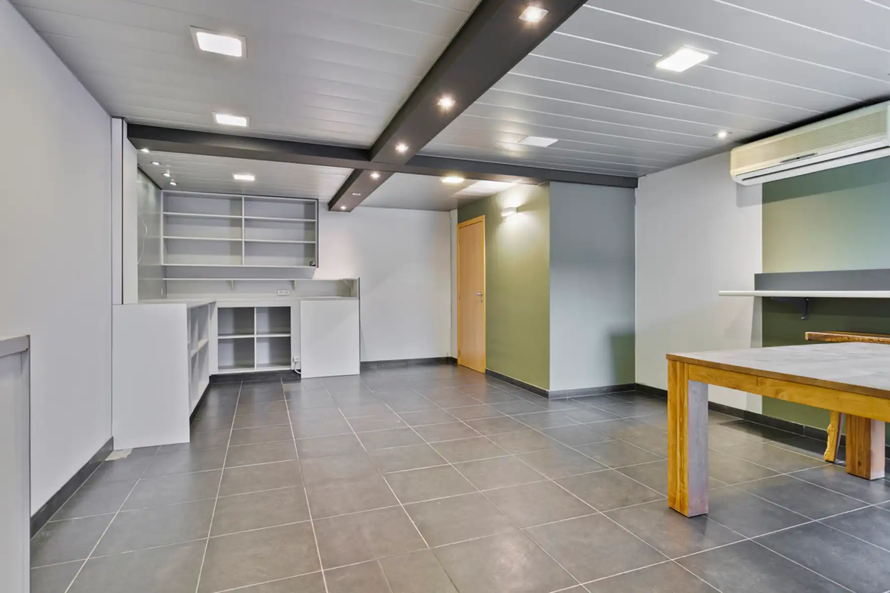 Woning met commerciële ruimte in het centrum van Aalter! foto 19