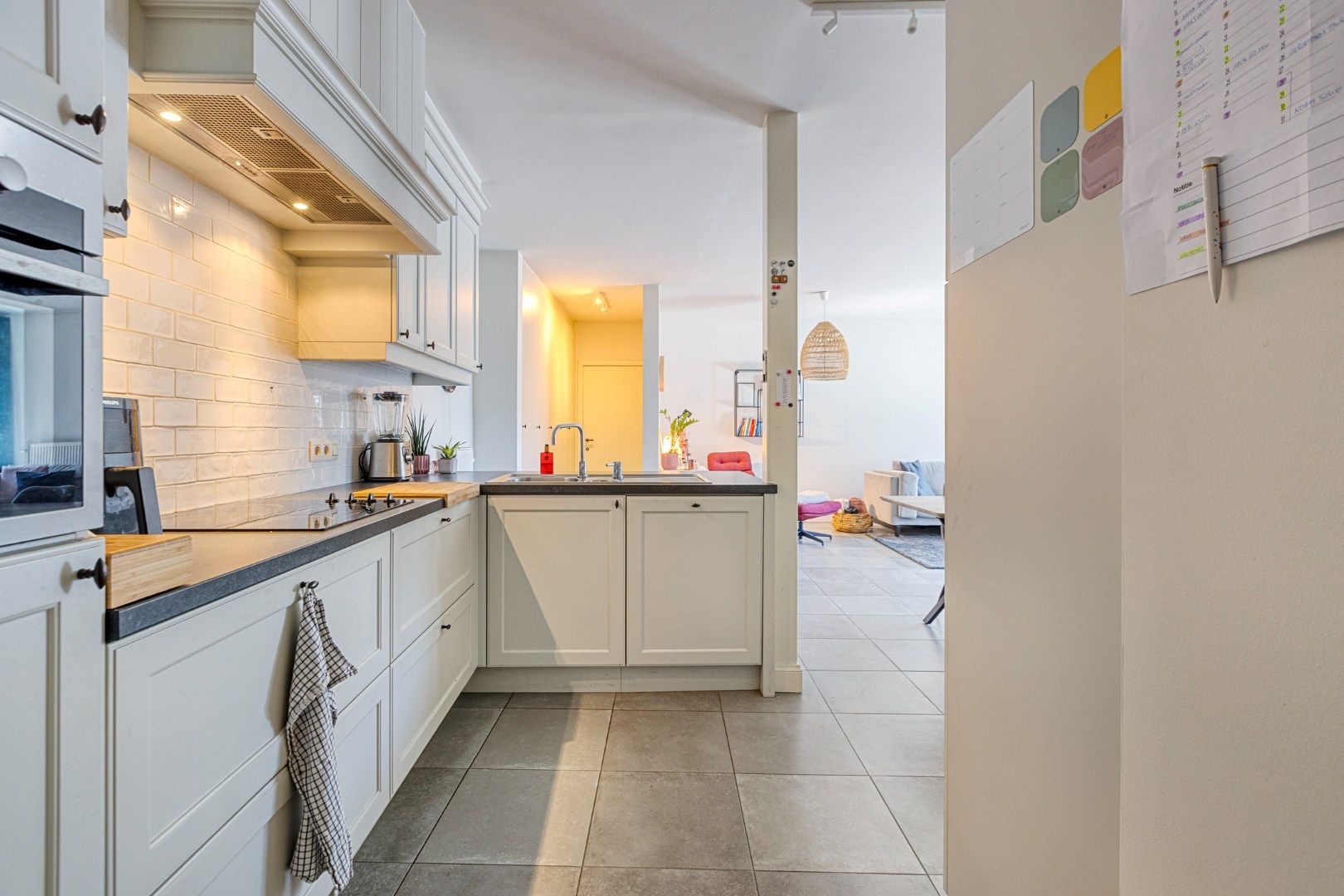 Instapklaar gelijkvloers appartement met 3 slpks, kelderberging en parking te OLV Olen ! foto 9