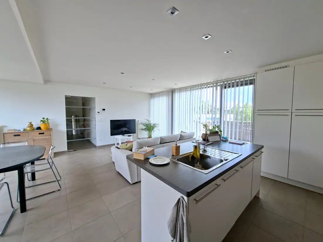 Prachtig modern appartement te Kuringen foto 3