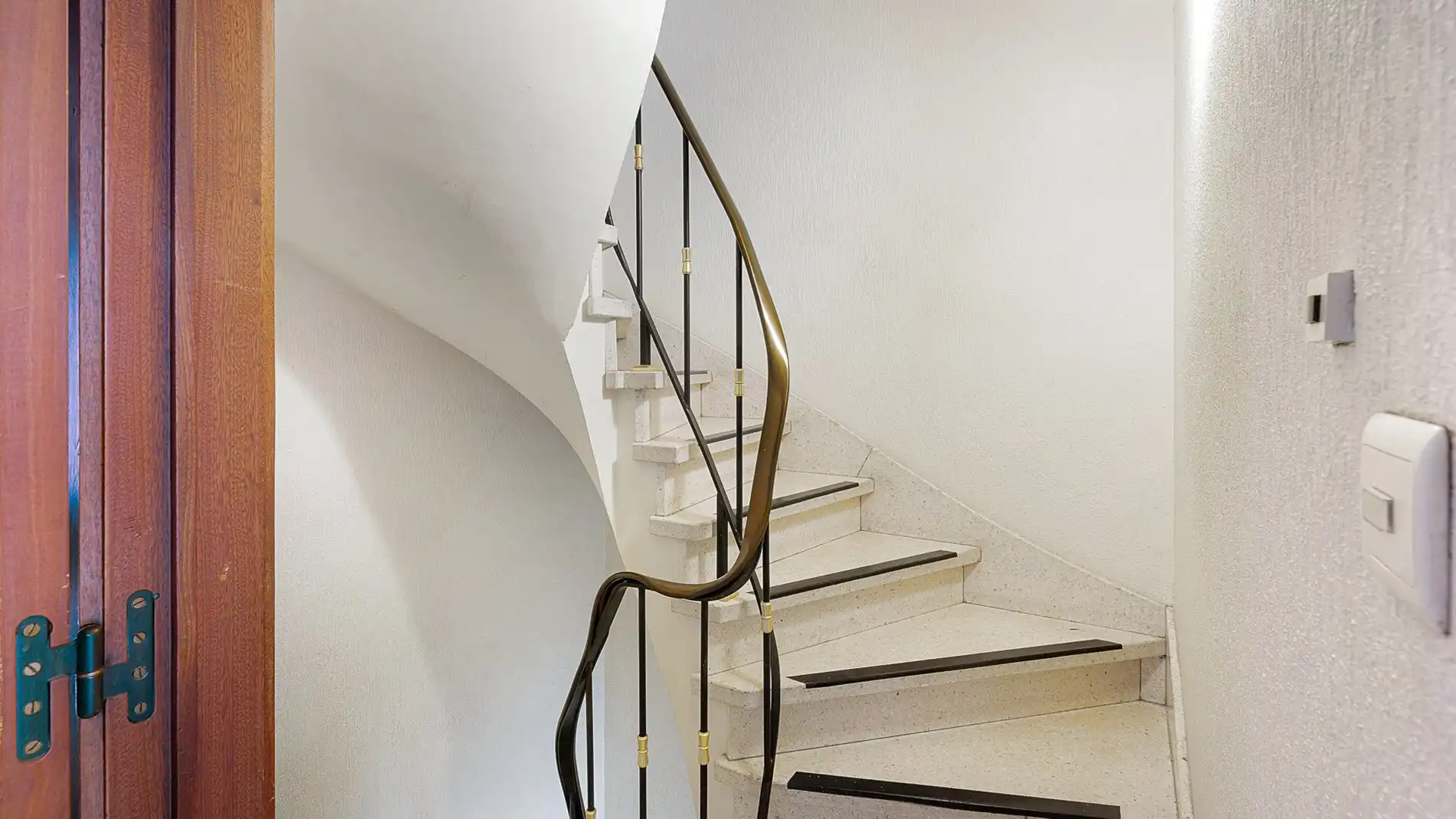 Interessante opbrengsteigendom op topligging in Blankenberge foto 11