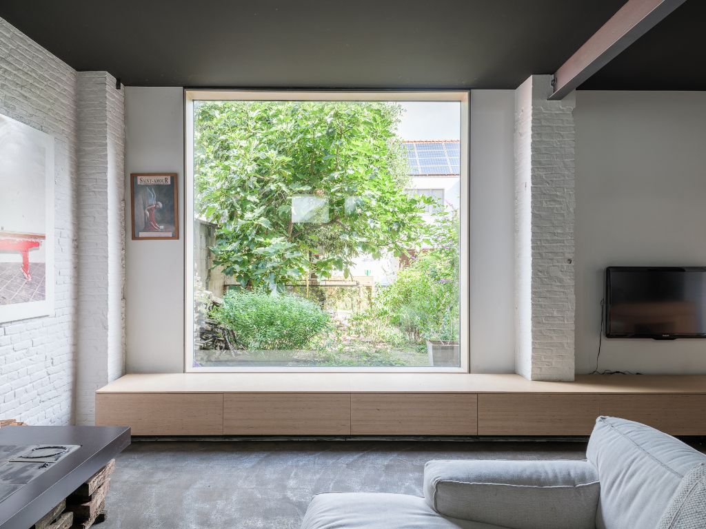 Lichtrijke en karaktervolle loft met tuin en 5 slaapkamers op toplocatie nabij Gent centrum! foto 2