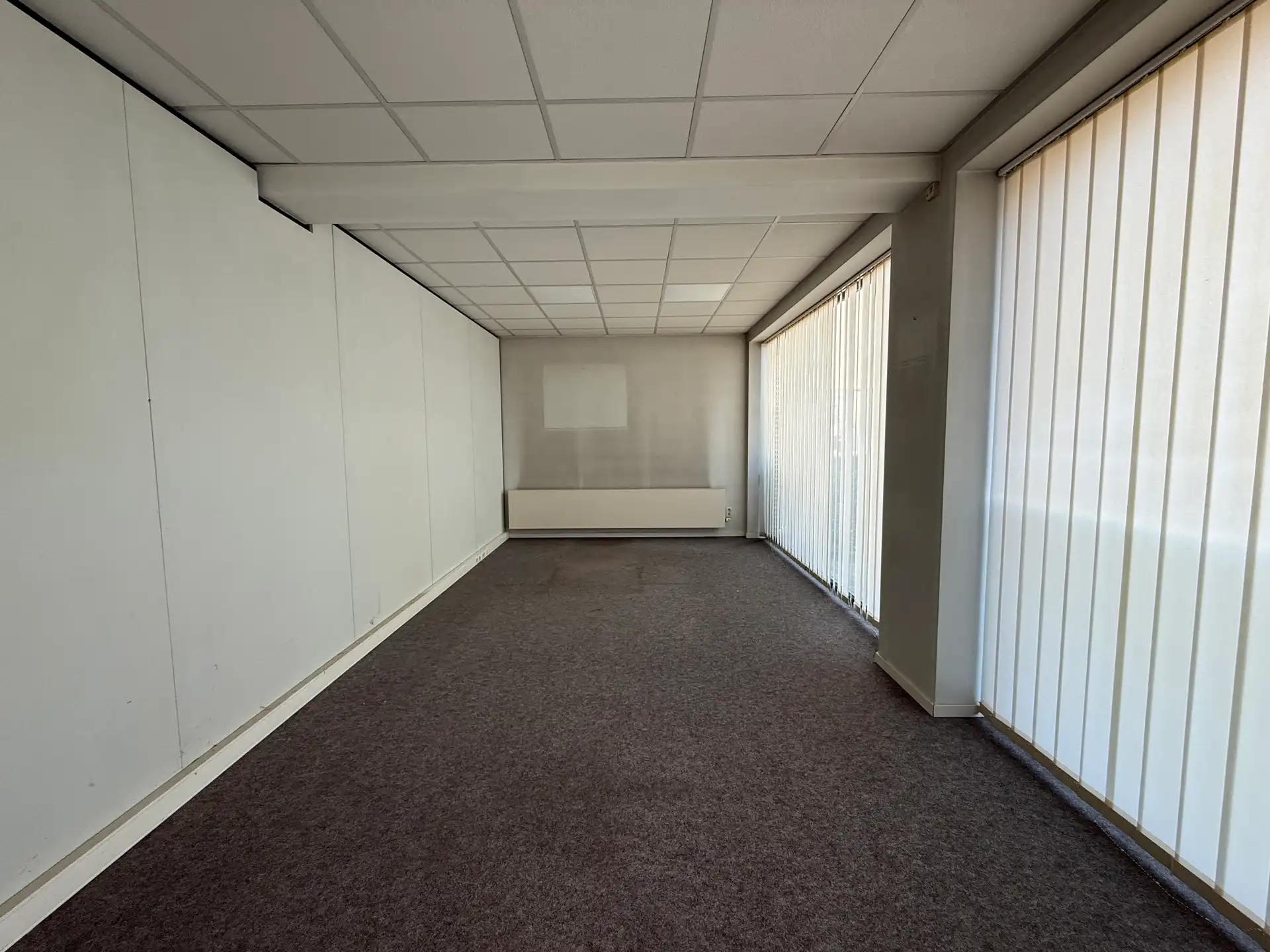 AALST - Moduleerbaar handelspand/kantoorruimte op toplocatie. foto 4