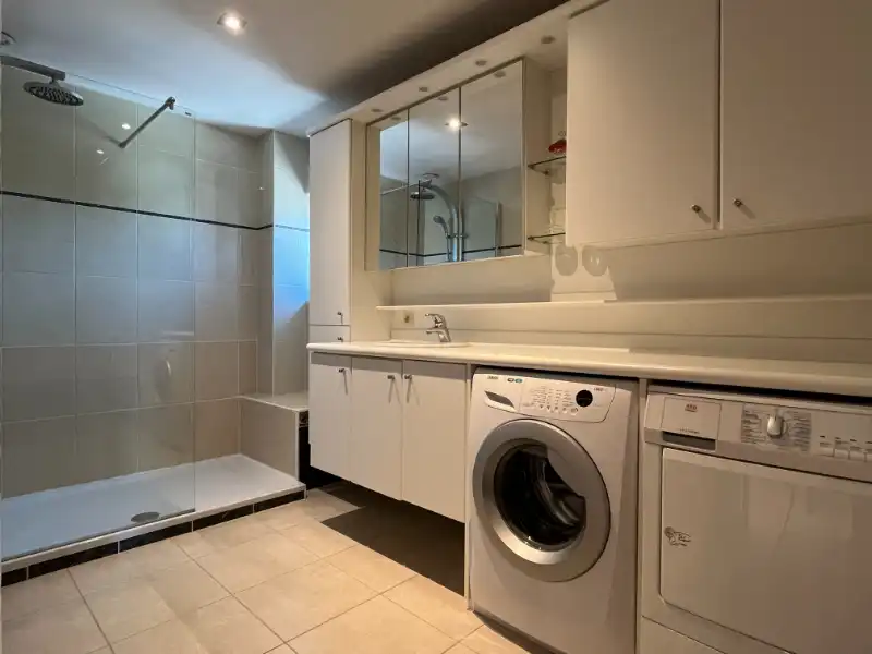 LUXUEUS WOONAPPARTEMENT IN OOSTDUINKERKE MET GARAGE ÉN PARKING foto 25
