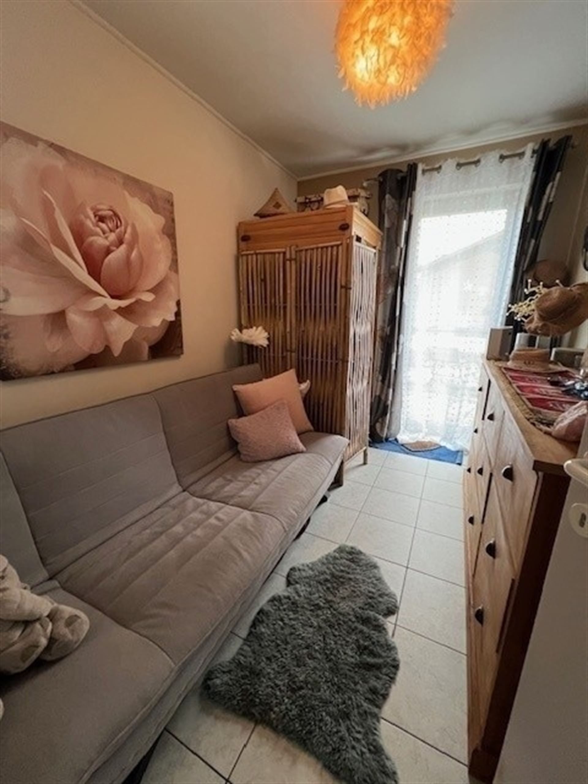 Stijlvol appartement met 2 slaapkamers en grote tuin! foto 9