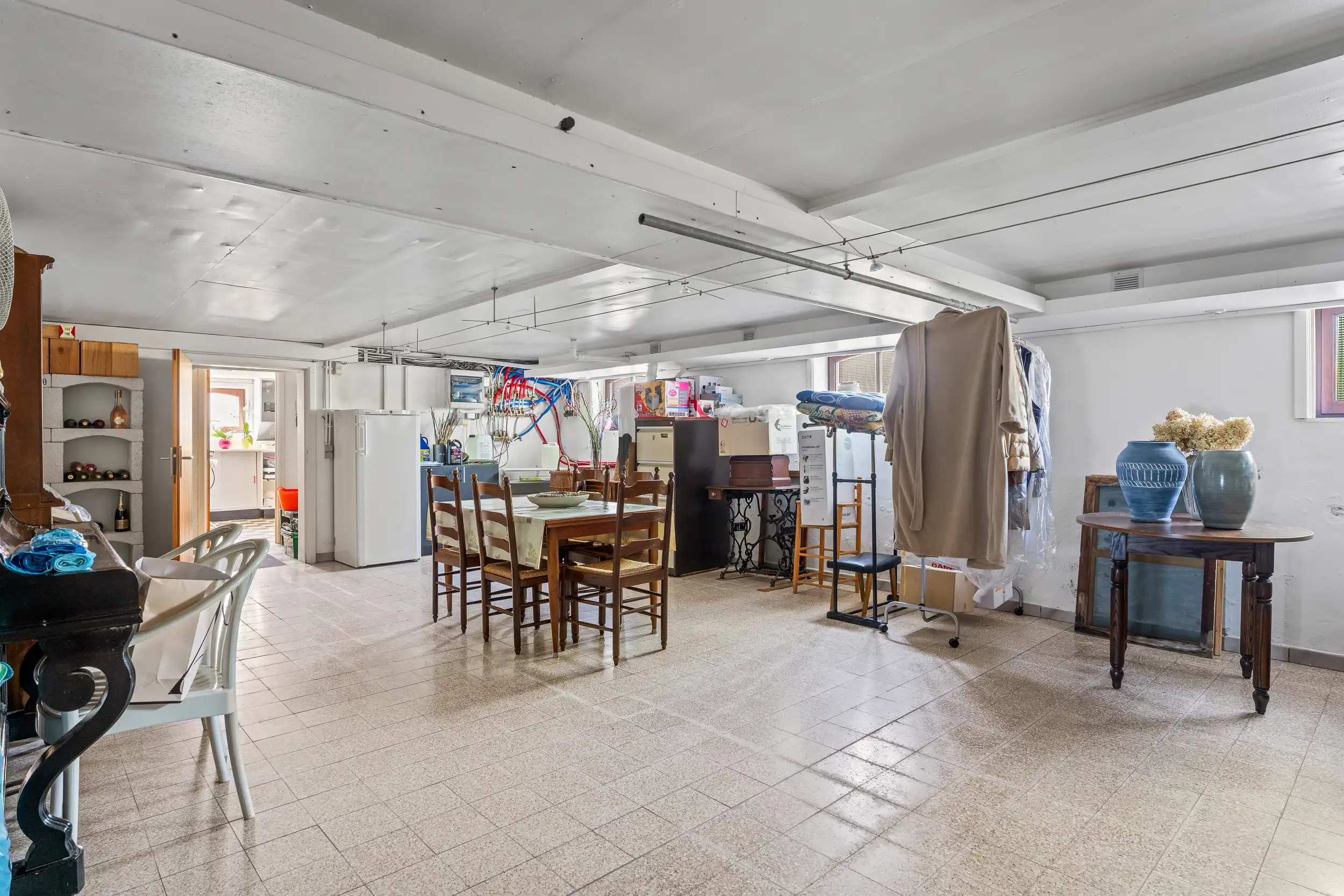 Luxueus gerenoveerde herenwoning  met loods op 2.137m² foto 28
