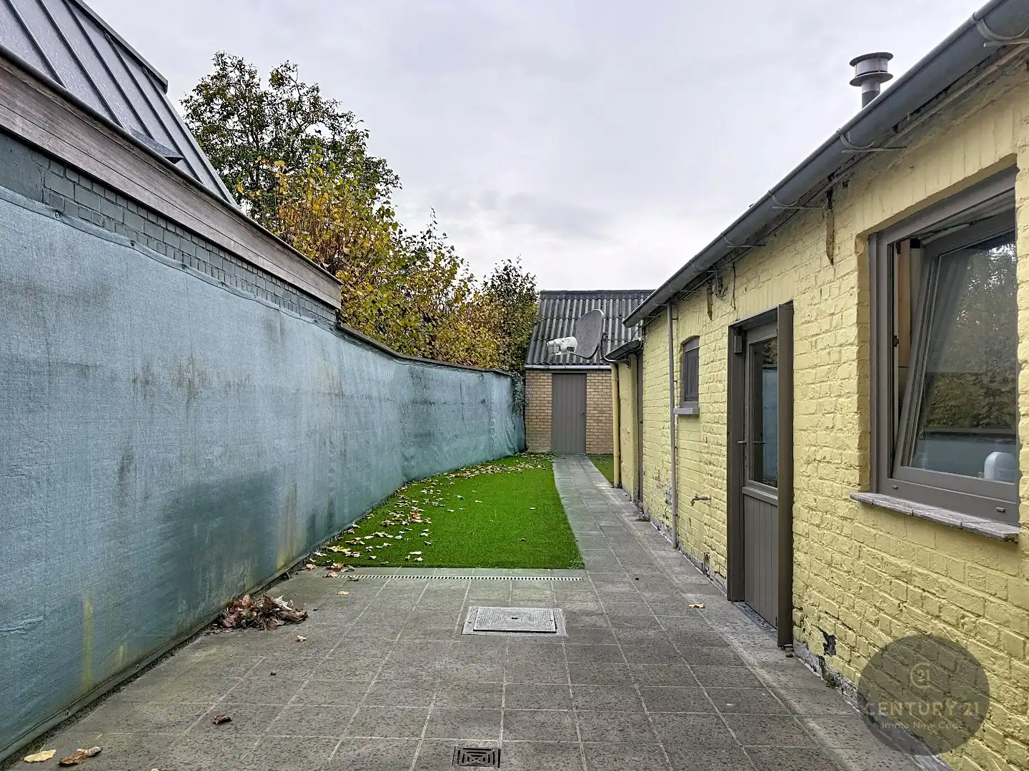 Op te frissen woning met ruime garage, tuin en oprit  foto 6