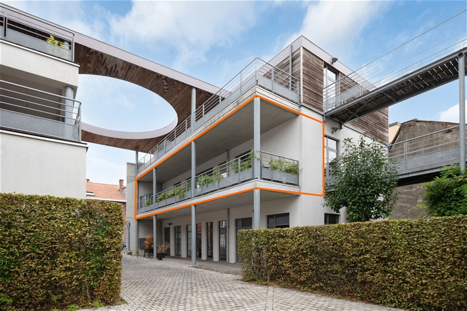 loft met terras foto {{pictureIndex}}