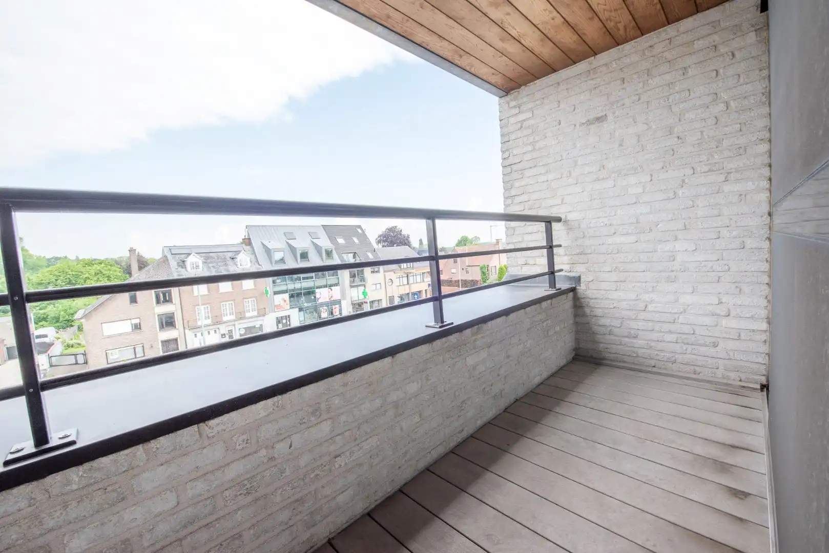 Instapklaar 1-slaapkamerappartement in centrum Olsene foto 10