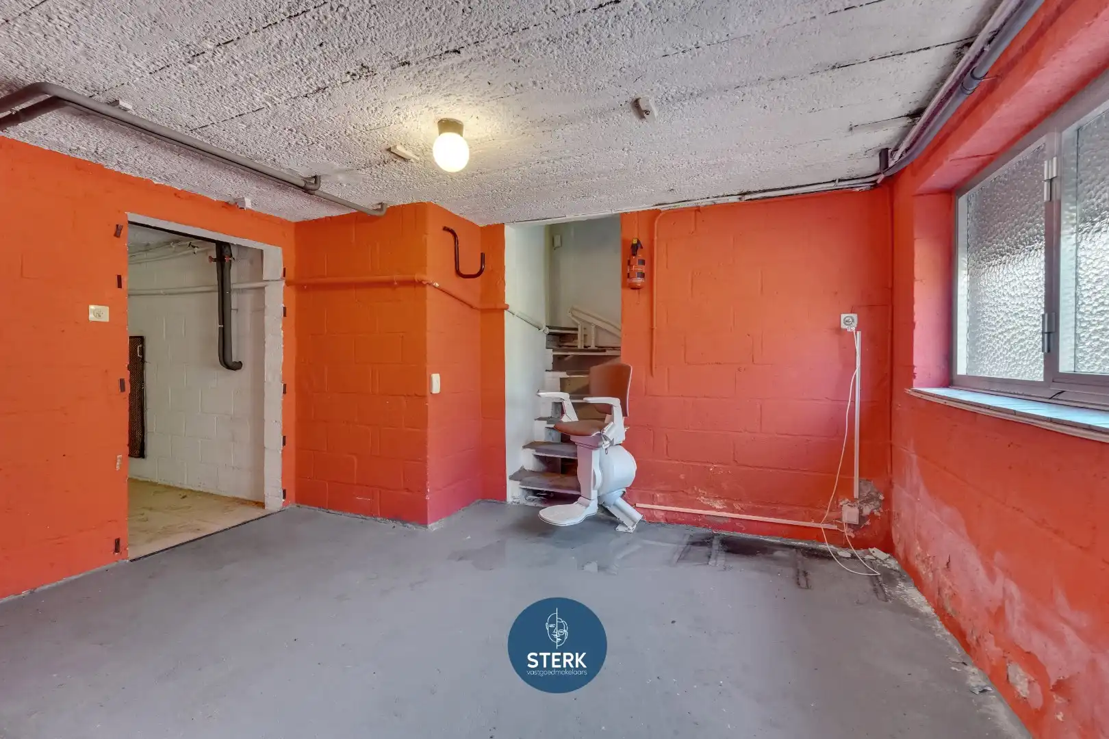 OP TE KNAPPEN SPLITLEVELWONING OP EEN GELIEFDE LOCATIE TE LANAKEN !  foto 16