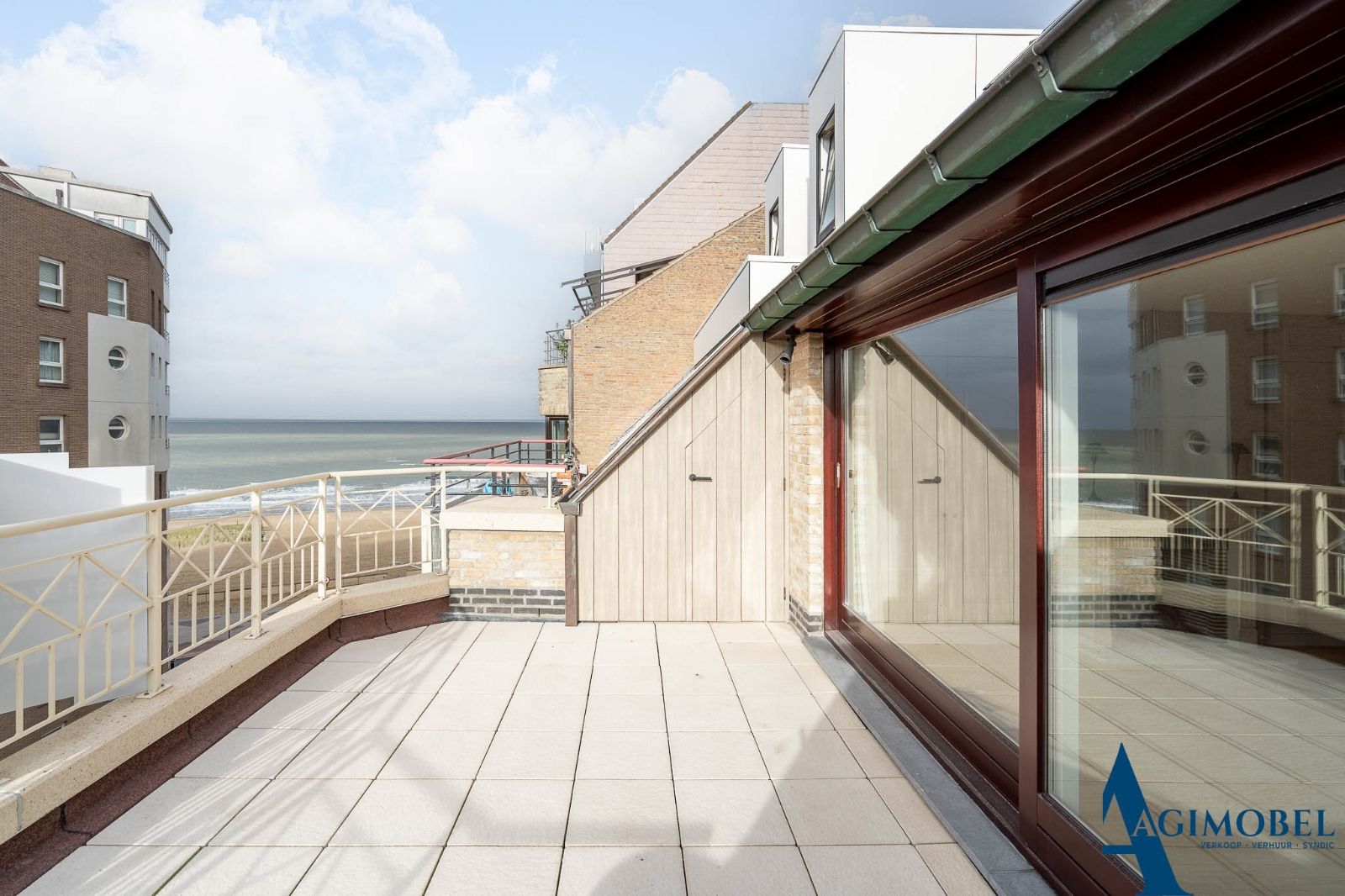 Luxueus triplex appartement met adembenemend uitzicht op zee foto 16